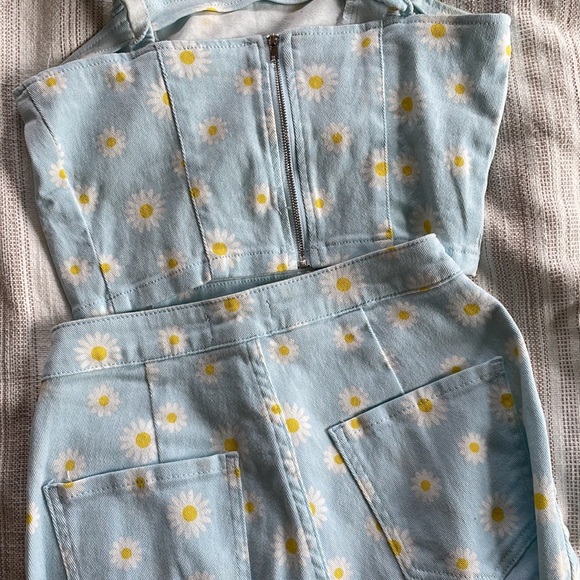 ALTAR'D STATE Jeans | Mila Daisy Flare 2 piece set - Picture 7 of 12